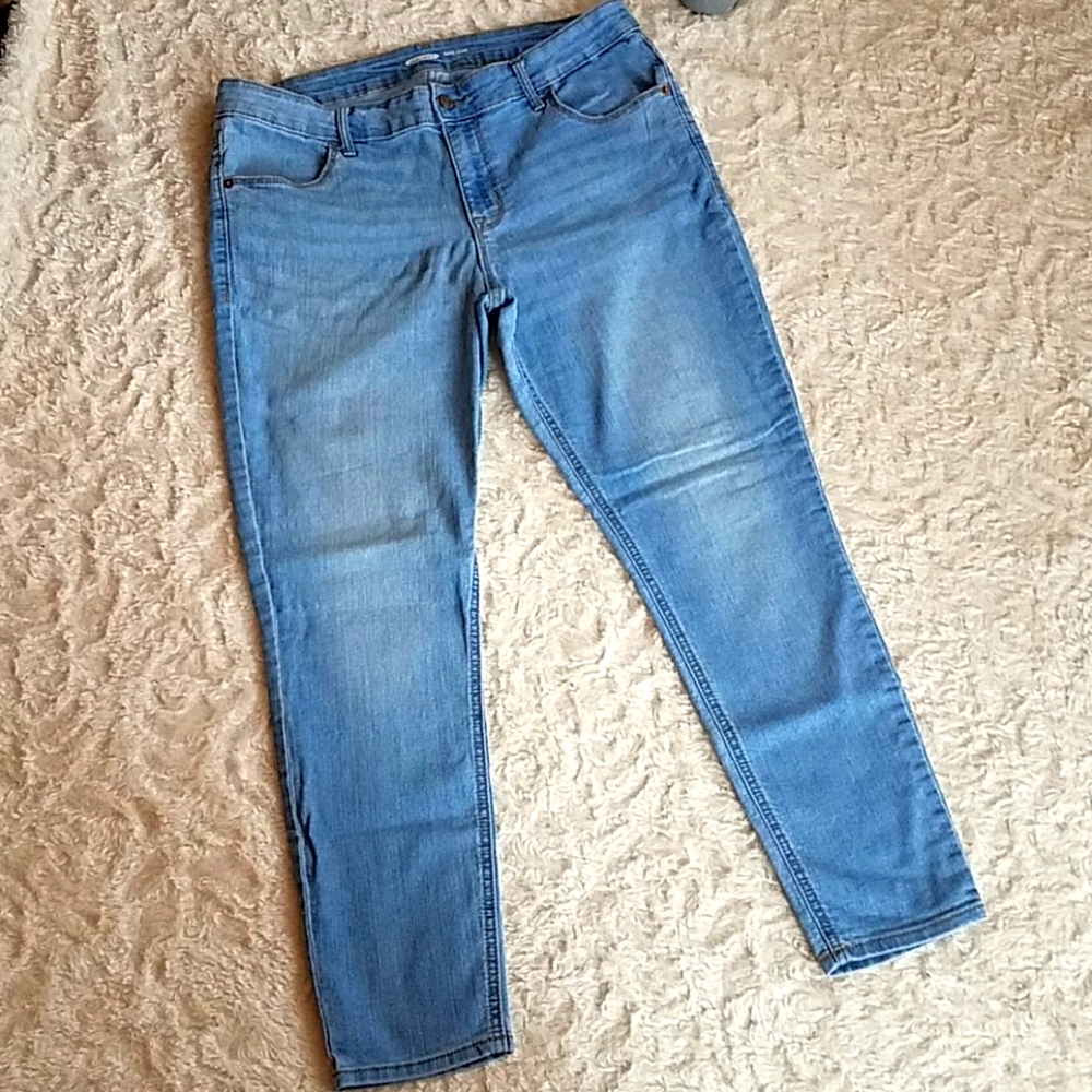 EUC Womens Old Navy Skinny Size 12